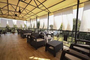 Фотографии Отель Hotel Capri г. Сухум (Абхазия) №4 Фото Отель Hotel Capri г. Сухум 4