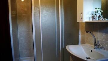 Фото номера Большой двухместный номер с 1 кроватью Отель Hotel Amrita г. Сухум 18