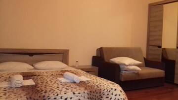 Фото номера Номер-студио с балконом Апартаменты Dioskuriya Guest House г. Сухум 4