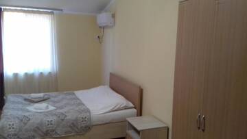 Фото номера Апартаменты с видом на горы Апартаменты Dioskuriya Guest House г. Сухум 7