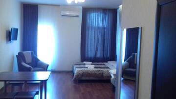 Фото номера Номер-студио с балконом Апартаменты Dioskuriya Guest House г. Сухум 14