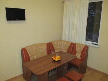 Фото номера Апартаменты-студио с видом на море Апартаменты Dioskuriya Guest House г. Сухум 5