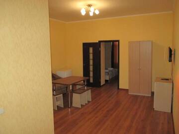 Фото номера Семейные апартаменты Апартаменты Dioskuriya Guest House г. Сухум 2