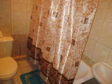 Фото номера Номер-студио с видом на море Апартаменты Dioskuriya Guest House г. Сухум 3