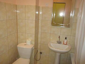Фото номера Семейные апартаменты Апартаменты Dioskuriya Guest House г. Сухум 2