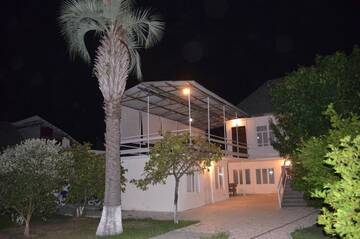 Фото номера Дом с 3 спальнями Дома для отпуска Villa Chachba г. Сухум 35
