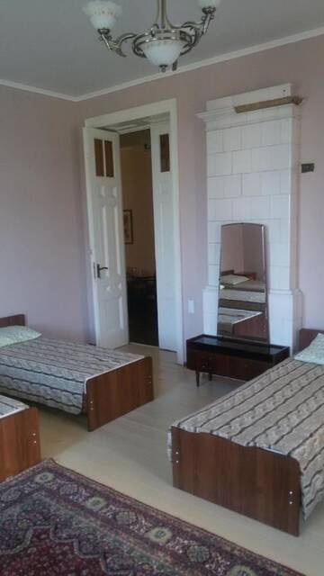 Фото номера Семейный номер с общей ванной комнатой Гостевой дом Guest House Eva г. Сухум 5