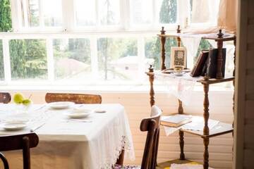 Фото номера Семейный номер с общей ванной комнатой Гостевой дом Guest House Eva г. Сухум 23
