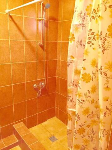 Фото номера Семейный номер Гостевой дом Guest house Y morya г. Сухум 6