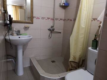 Фото номера Роскошный четырехместный номер Гостевой дом Asida Guest House г. Сухум 4
