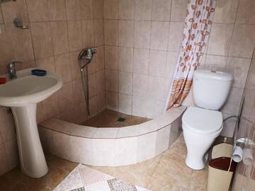 Фото номера Двухместный номер с 1 кроватью Гостевой дом Asida Guest House г. Сухум 5