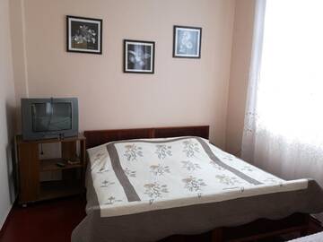 Фото номера Четырехместный номер с балконом Гостевой дом Asida Guest House г. Сухум 6