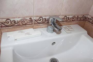 Фото номера Стандарт 2-х местный Отель Vesna Hotel г. Сухум 6
