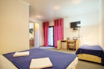 Фото номера Стандарт + 3-х местный Отель Vesna Hotel г. Сухум 4