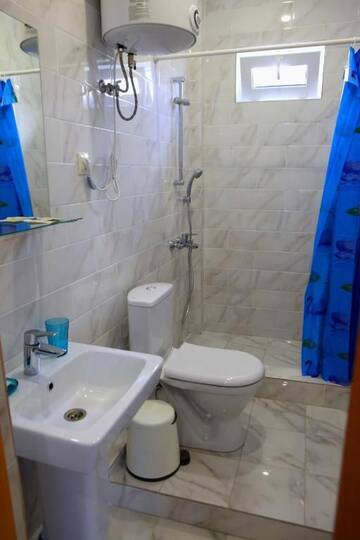 Фото номера Стандартный двухместный номер с 1 кроватью Гостевой дом Black Sea Guesthouse г. Сухум 14
