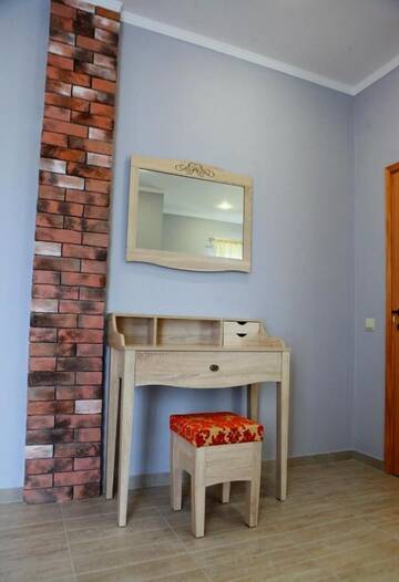 Фото номера Улучшенный двухместный номер с 1 кроватью Гостевой дом Black Sea Guesthouse г. Сухум 2
