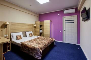 Фото номера Стандартный двухместный номер с 1 кроватью Отель Hotel Comfort г. Сухум 2