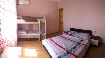 Фото номера Четырехместный номер Отель Kashtak-shanti Hotel г. Сухум 7
