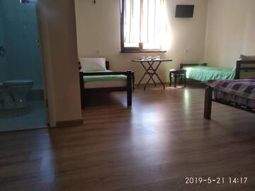 Фото номера Номер с кроватью размера «king-size» и видом на горы Отель Mix hotel Lime г. Сухум 9