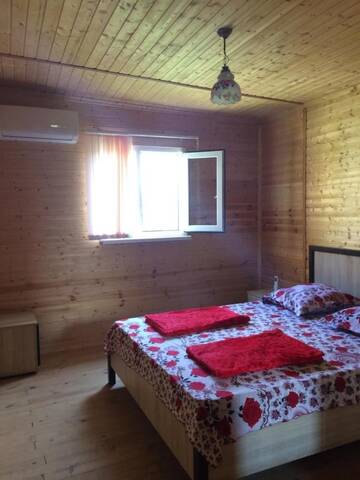 Фото номера Большой двухместный номер с 1 кроватью Гостевой дом U Faridy Guest House г. Сухум 2