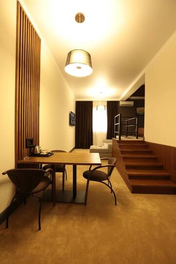 Фото номера Двухуровневый люкс Отель Boutique-hotel ANANA г. Сухум 5